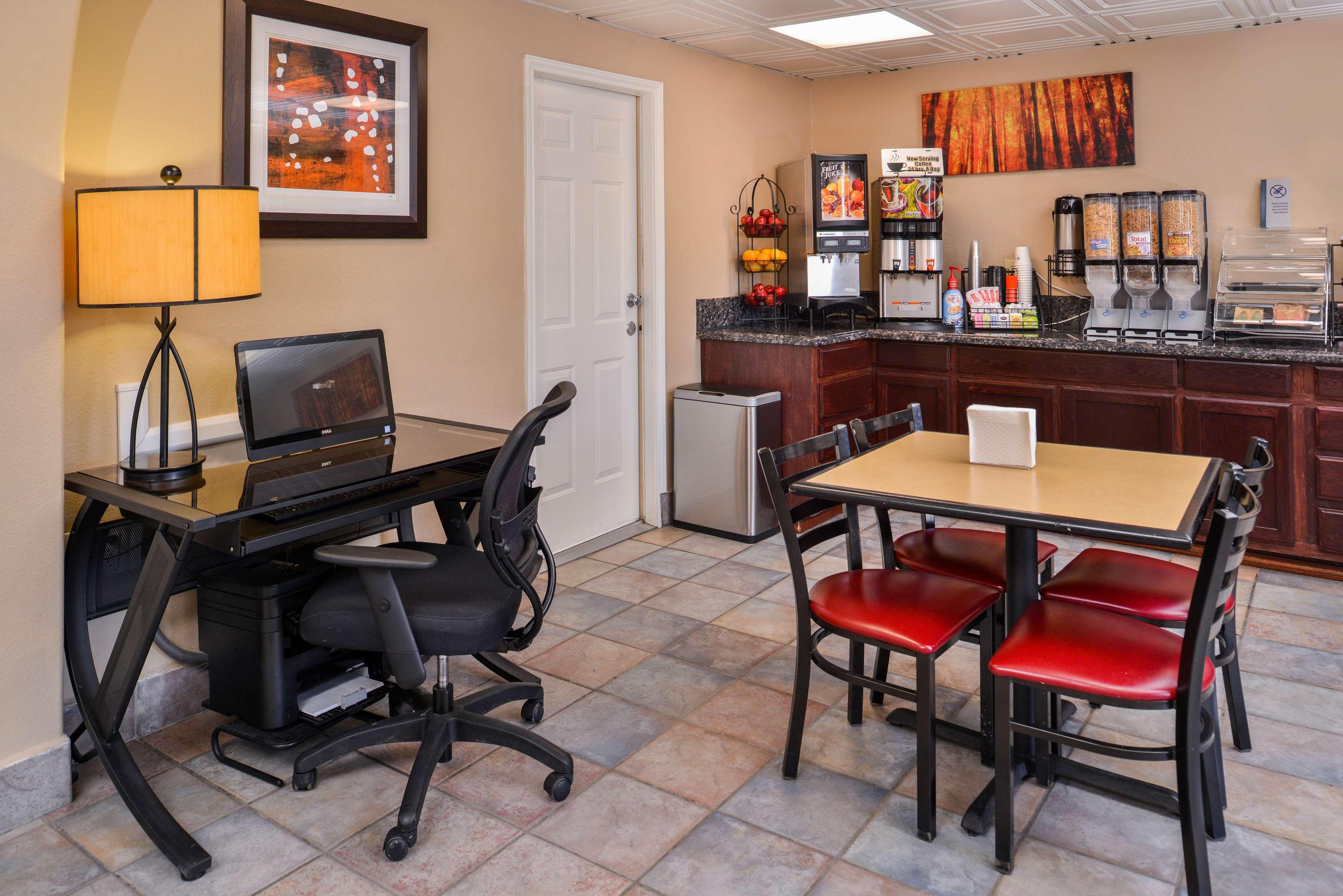 Best Western Executive Inn Hobbs Buitenkant foto